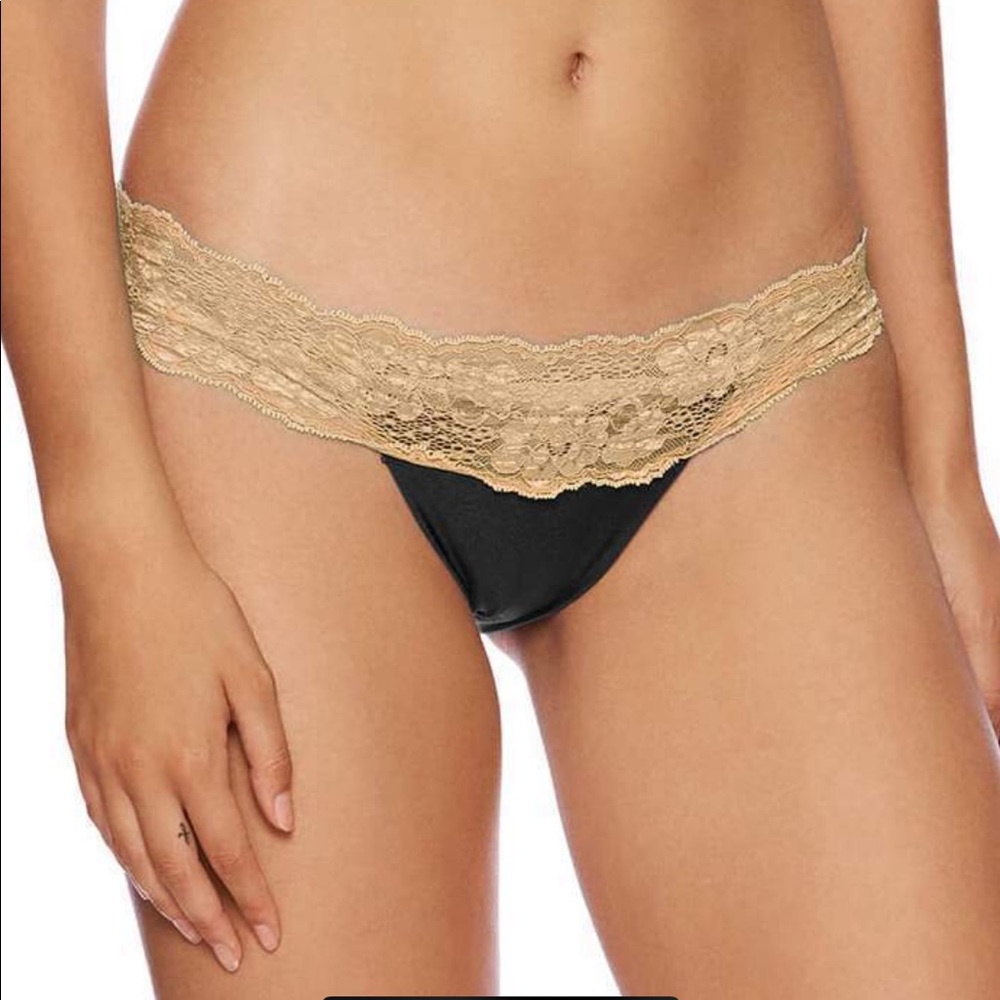 Beach Bunny Lace Bottoms